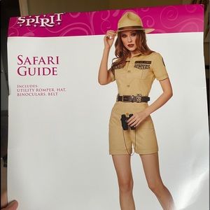 Women’s Medium Halloween Safari Zoo Guide Ranger Costume